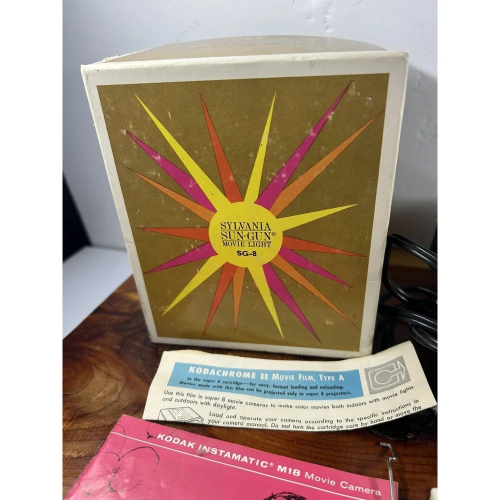 Vintage Sylvania Super 8 Sun Gun Movie Light SG-8 Box, Handle & Manual Untested‎